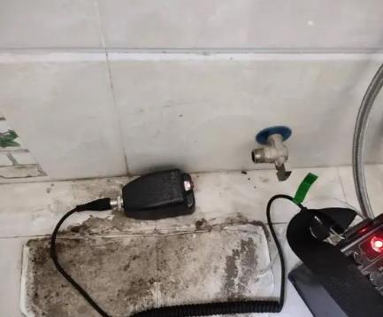 尖山屋顶漏水维修公司分享下卫生间漏水的危害及解决方法